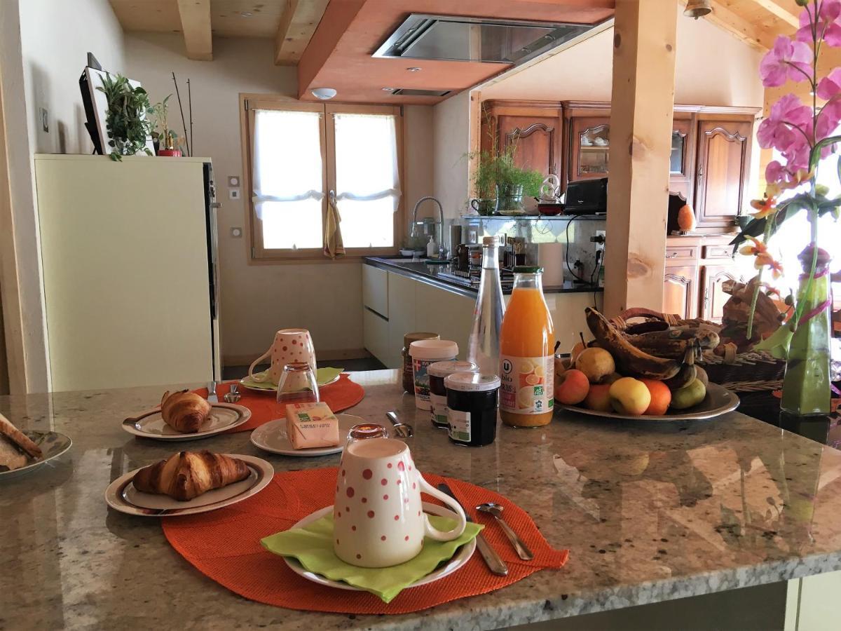 Aux 3 Biches Bed & Breakfast Mieussy